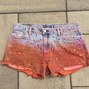 Distressed Levi’s Cut-Off Studded Ombré Shorts 36